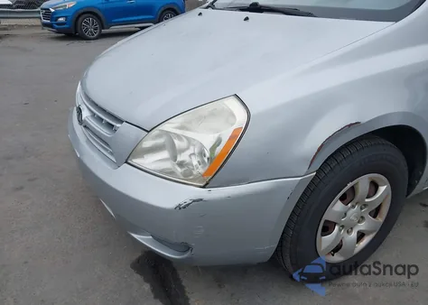2008 Kia Sedona Lx z USA, uszkodzony, nr VIN KNDMB233586262490